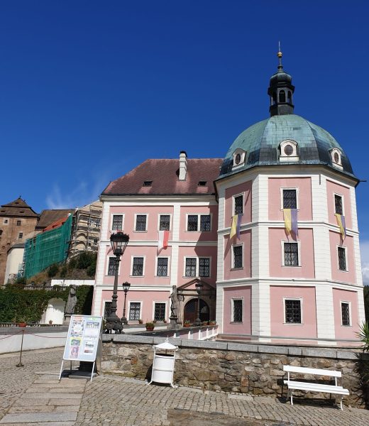 Bečov nad Teplou